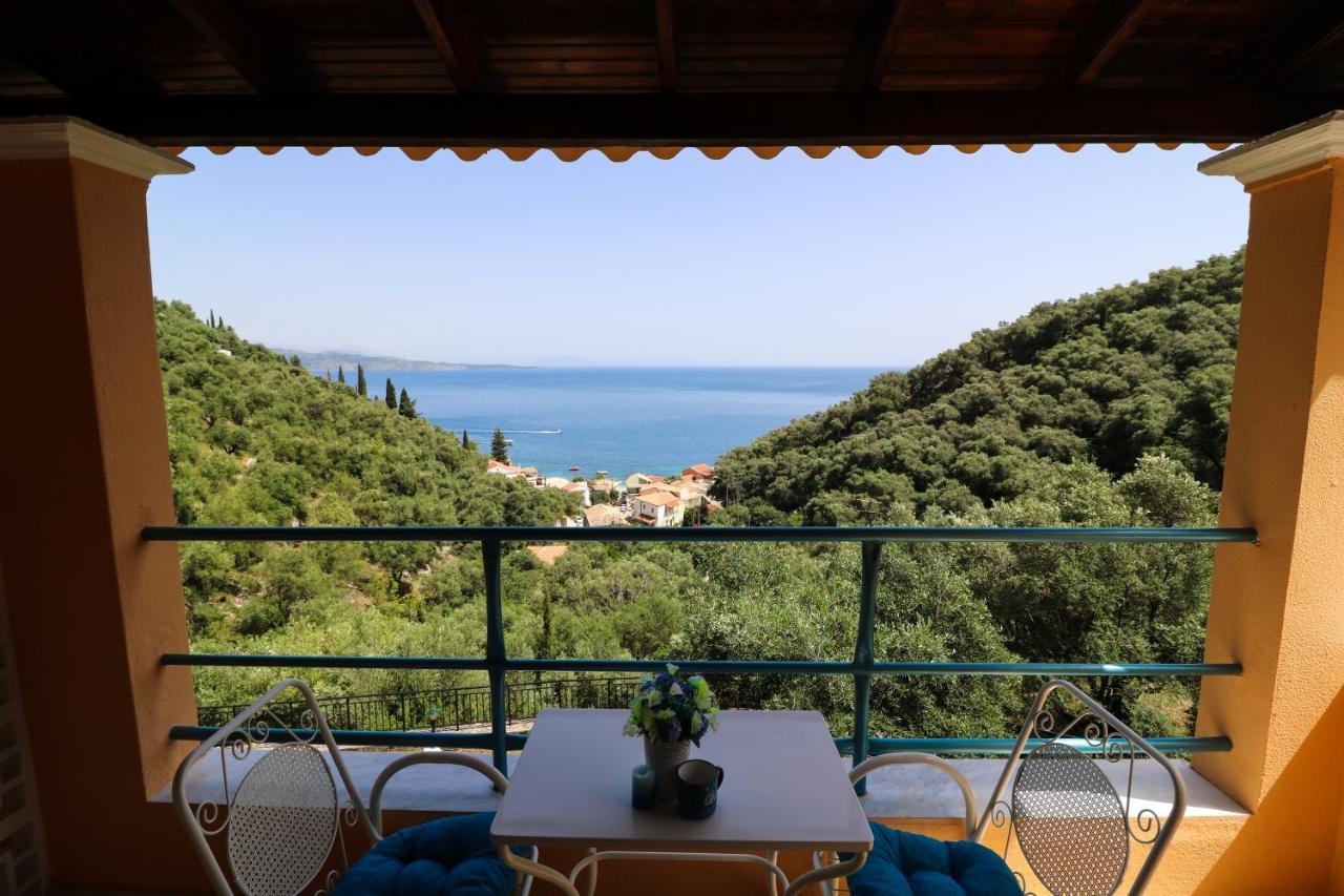 Silent Bay Apartments Katavolos ภายนอก รูปภาพ