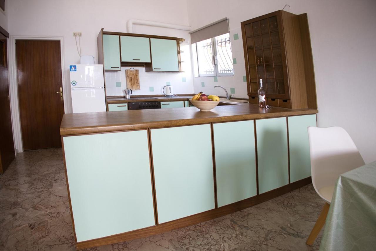 Silent Bay Apartments Katavolos ภายนอก รูปภาพ