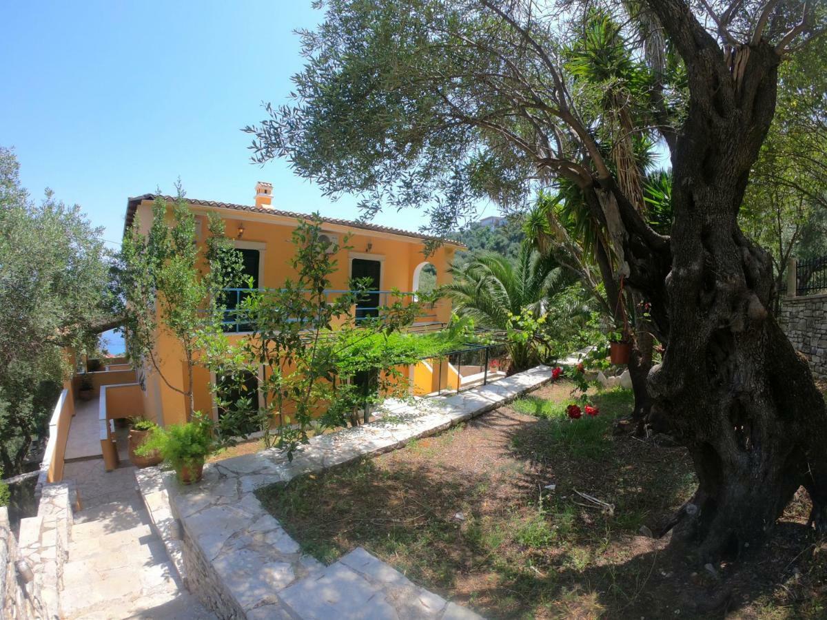 Silent Bay Apartments Katavolos ภายนอก รูปภาพ